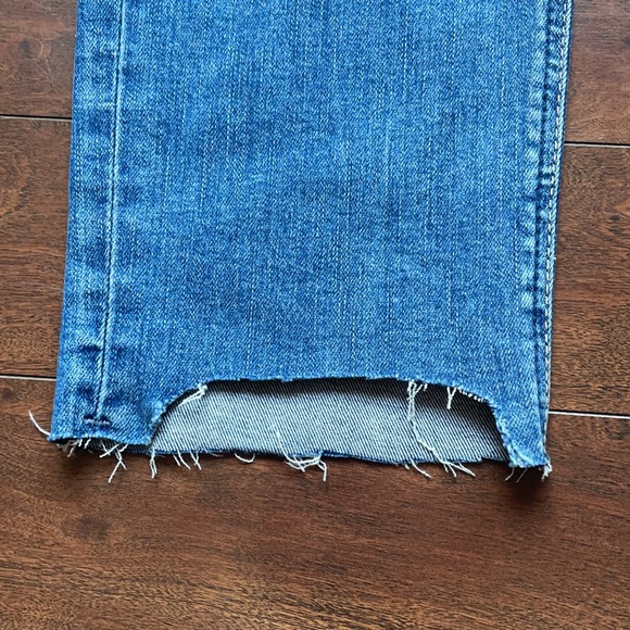 Brand New Silver Jeans Avery Slim Crop High Rose Curvy Jeans - Picture 7 of 8